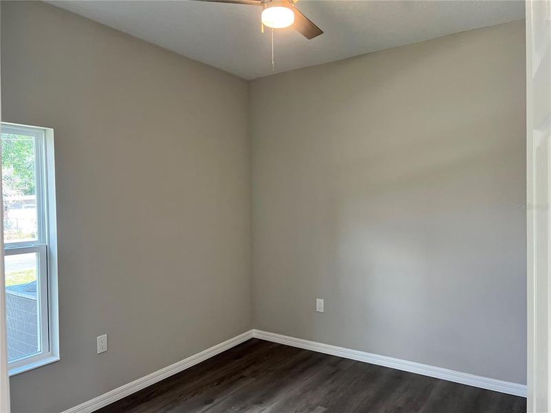 Spacious, unfurnished interior of a new home in , Tampa (Image 8).