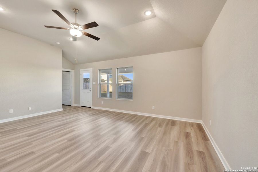 Spacious, unfurnished interior of a new home in Winding Brook, San Antonio (Image 32). Spacious, unfurnished interior of a new home in Winding Brook, San Antonio (Image 32).