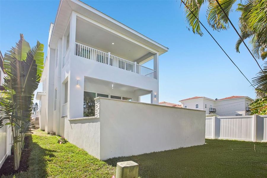 Exterior details and patio area of a home in , St. Petersburg (Image 3). Exterior details and patio area of a home in , St. Petersburg (Image 3).