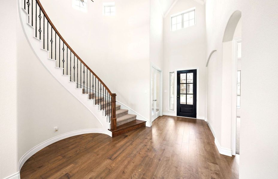 Representative unfurnished interior of a home built from the 3799 by Ravenna Homes in Cross Creek West, Fulshear (Image 21). Representative unfurnished interior of a home built from the 3799 by Ravenna Homes in Cross Creek West, Fulshear (Image 21).