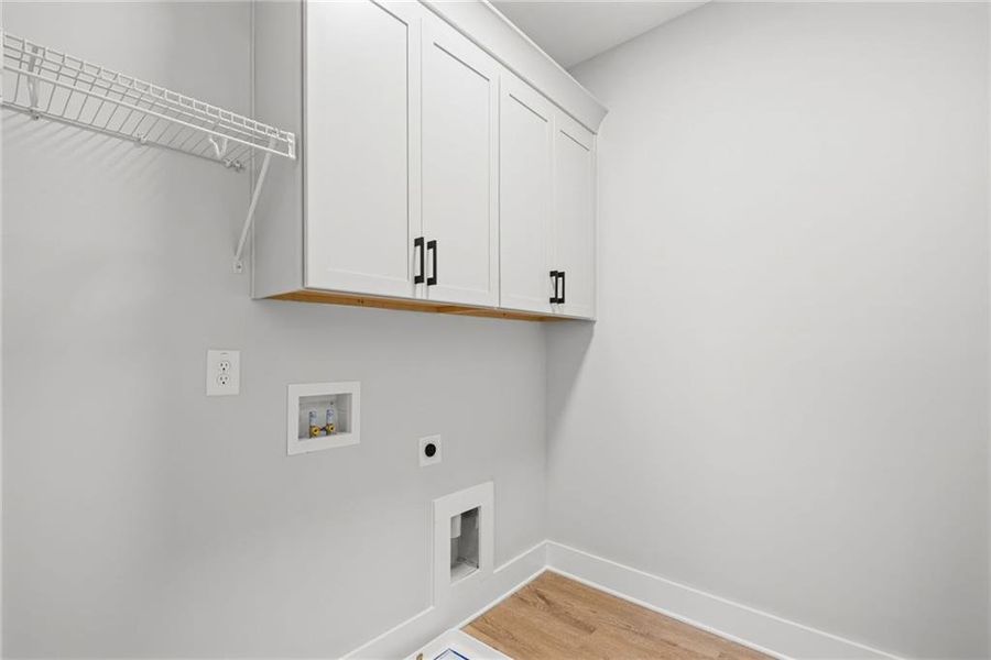 Spacious, unfurnished interior of a new home in , Kennesaw (Image 15). Spacious, unfurnished interior of a new home in , Kennesaw (Image 15).