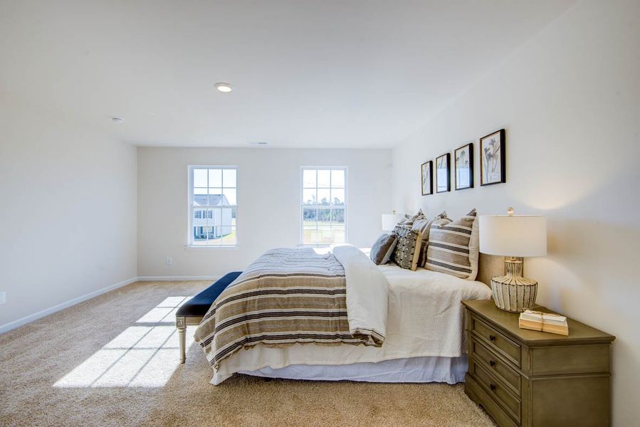 Representative furnished interior of a home built from the Penwell by D.R. Horton in Carter Ridge, Greenville (Image 39).