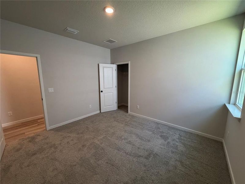 Spacious, unfurnished interior of a new home in Reserve East, Flagler Beach (Image 32).