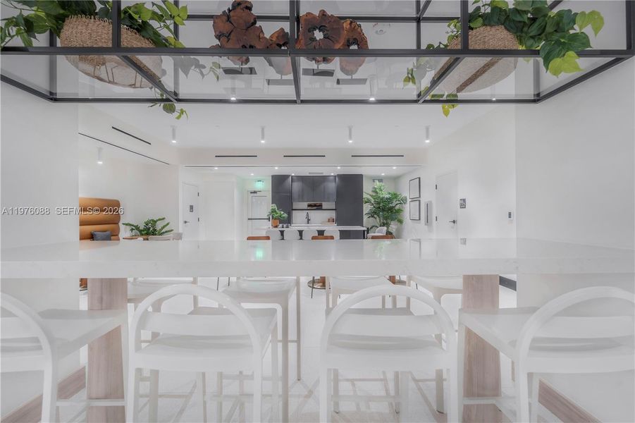 Community amenities in , Miami (Image 53).