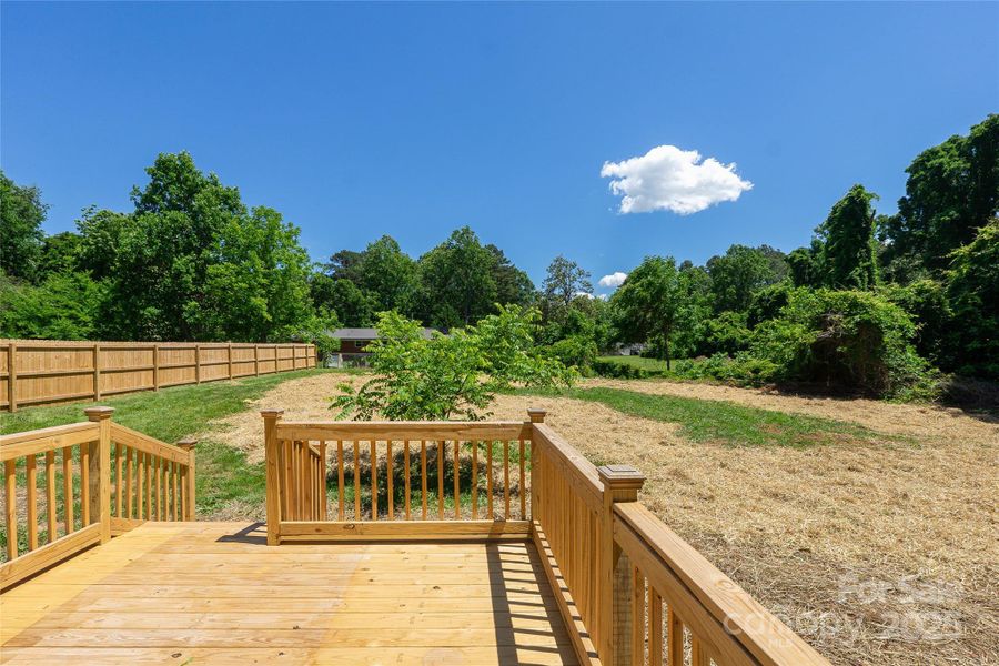 Image 33 of a home in .