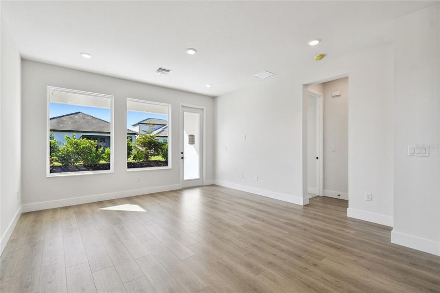 Spacious, unfurnished interior of a new home in Vistera of Venice – Garden Series, Nokomis (Image 15). Spacious, unfurnished interior of a new home in Vistera of Venice – Garden Series, Nokomis (Image 15).