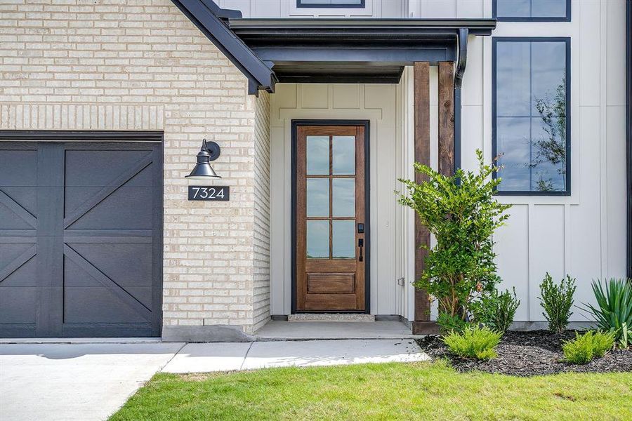 Exterior details and patio area of a home in Talon Hills, Fort Worth (Image 2). Exterior details and patio area of a home in Talon Hills, Fort Worth (Image 2).