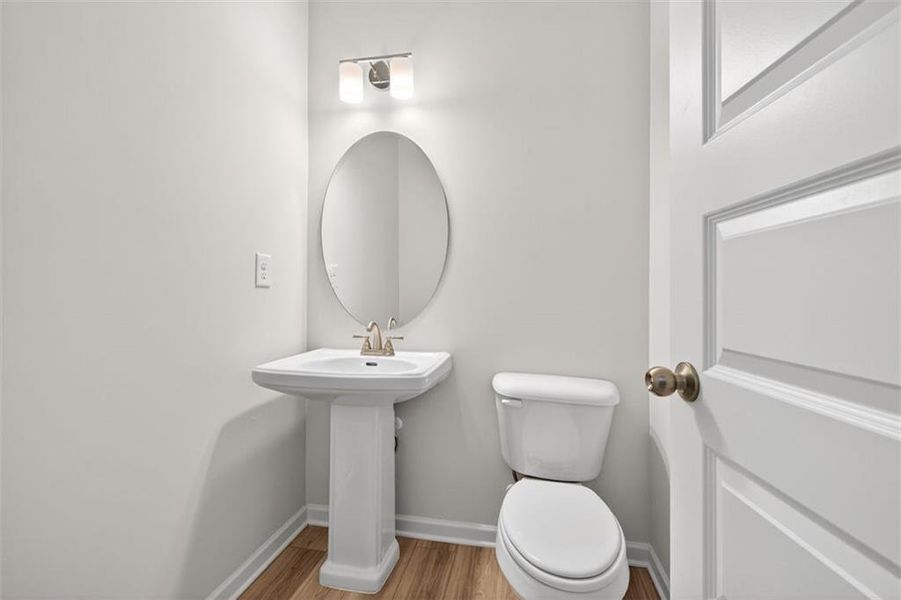 Furnished interior view inside a new home in Franklin Manor, Lawrenceville (Image 11).