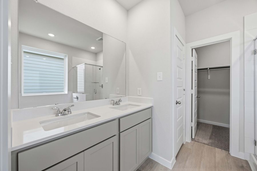 1060 Lilly Lane - Matagorda - Owner's Bath 1060 Lilly Lane - Matagorda - Owner's Bath