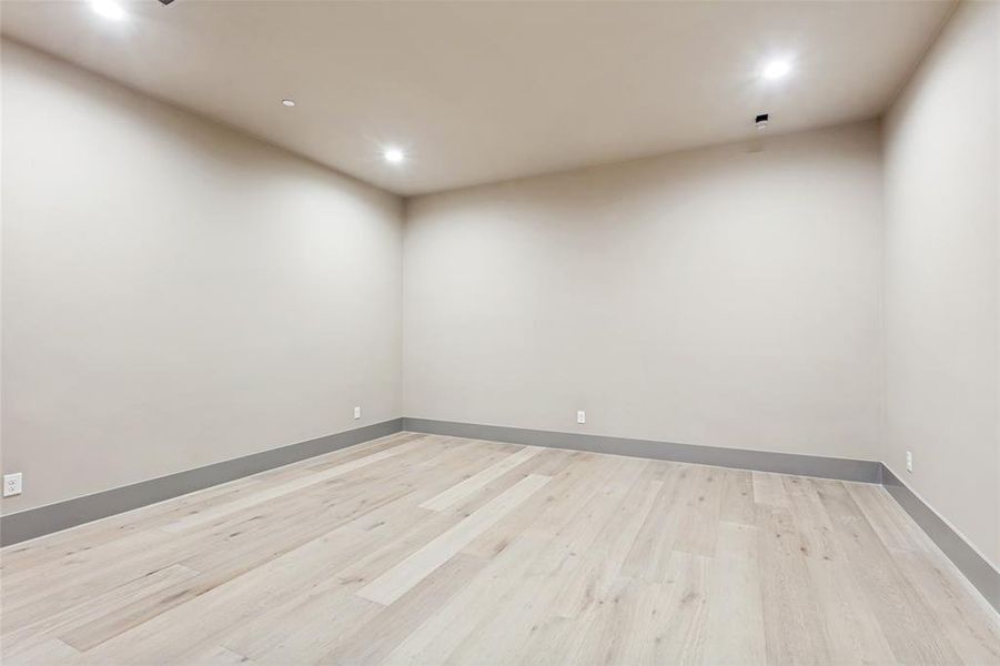 Spacious, unfurnished interior of a new home in , Westlake (Image 22).