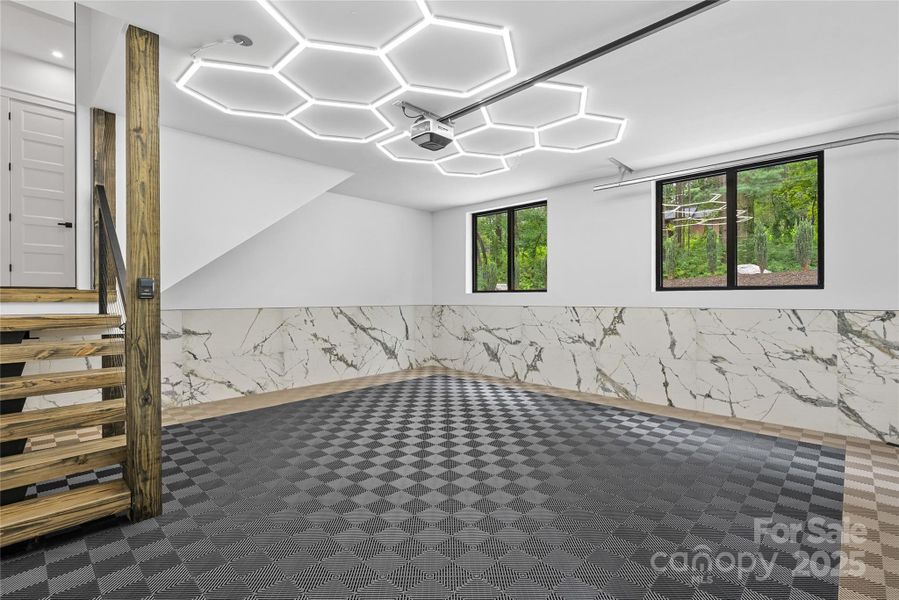 Image 29 of a home in .