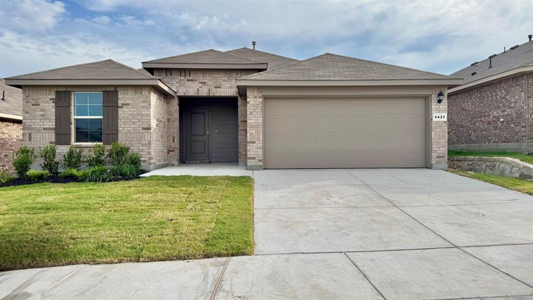 Front Elevation - D.R. Horton's Denton Floorplan Elevation A - All Home and community information, including pricing, included features, terms, availability and amenities, are subject to change at any time without notice or obligation. All Drawings, pictures, photographs, video, square footages, floor plans, elevations, features, colors and sizes are approximate for illustration purposes only and will vary from the homes as built. Front Elevation - D.R. Horton's Denton Floorplan Elevation A - All Home and community information, including pricing, included features, terms, availability and amenities, are subject to change at any time without notice or obligation. All Drawings, pictures, photographs, video, square footages, floor plans, elevations, features, colors and sizes are approximate for illustration purposes only and will vary from the homes as built.