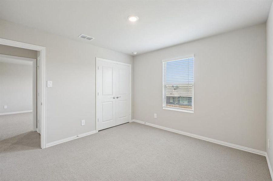 Photo is not of the actual home, but is an inspirational photo of builder’s model home and may depict options, furnishings, and/or decorator features that are not included. Photo is not of the actual home, but is an inspirational photo of builder’s model home and may depict options, furnishings, and/or decorator features that are not included.