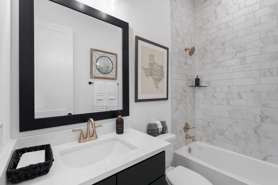 Image 27 of a home in Sienna.