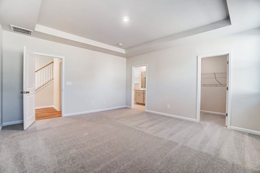 Photo representation of the Avalon plan. Colors, finishes and options will vary.