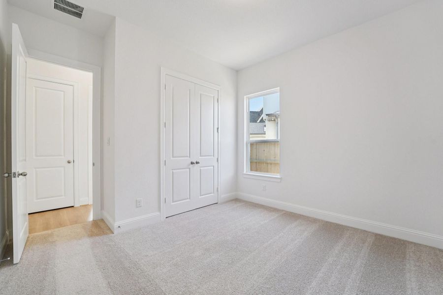 Spacious, unfurnished interior of a new home in Meridiana 70', Manvel (Image 35).