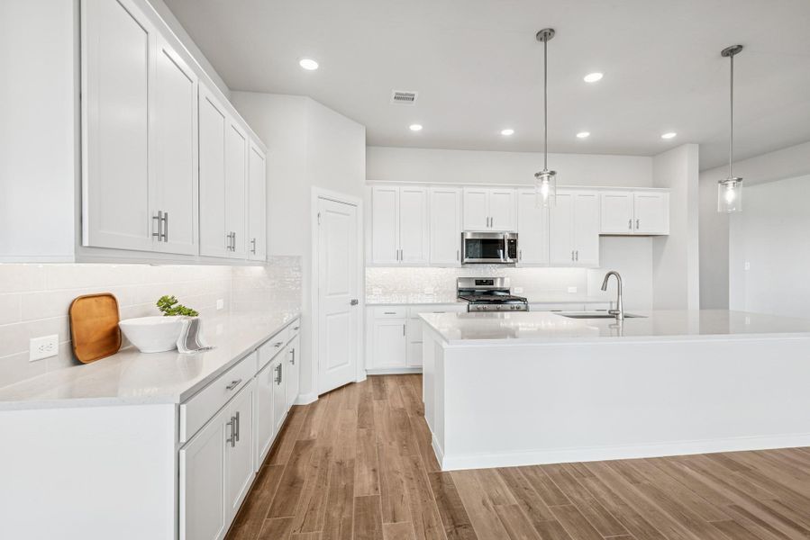 Furnished interior view inside a new home in The Grand Prairie 50’, Hockley (Image 16). Furnished interior view inside a new home in The Grand Prairie 50’, Hockley (Image 16).