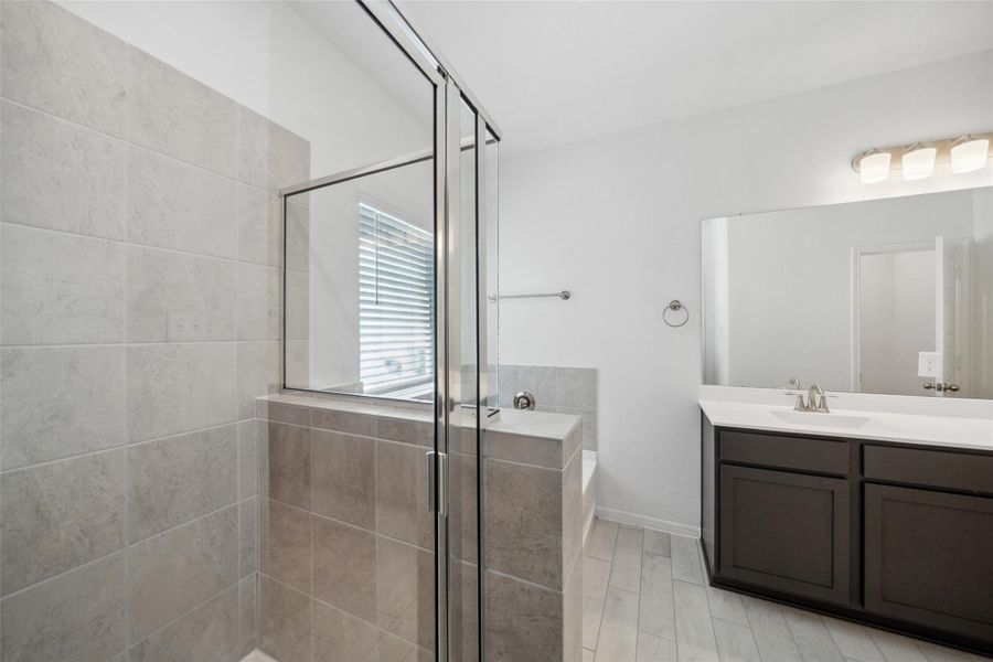 Furnished interior view inside a new home in Rollingbrook Estates, Baytown (Image 12). Furnished interior view inside a new home in Rollingbrook Estates, Baytown (Image 12).