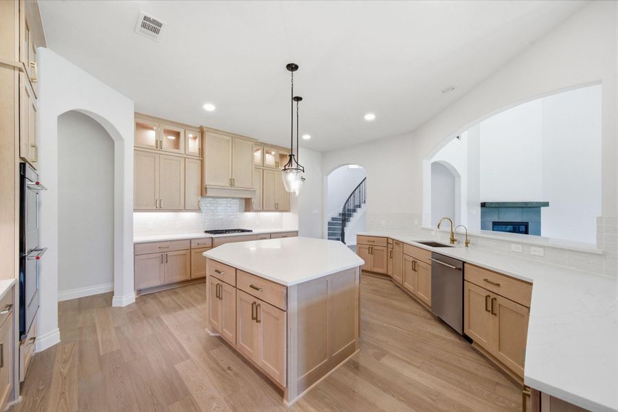 Furnished interior view inside a new home in Artavia 70′, Conroe (Image 13).