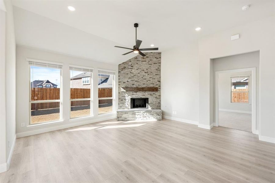 Spacious, unfurnished interior of a new home in West Crossing, Anna (Image 31).