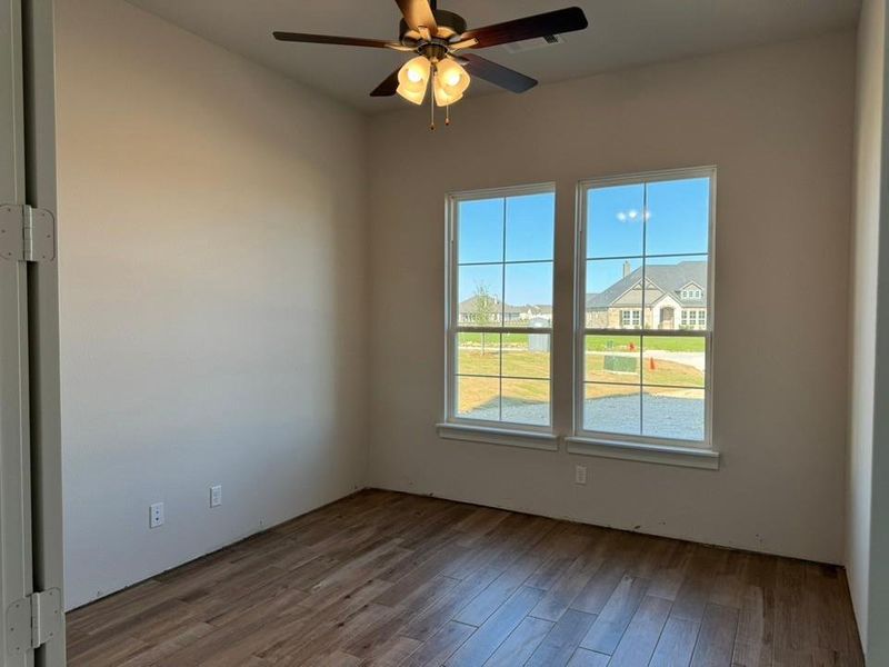 Spacious, unfurnished interior of a new home in Rocky Top, Krum (Image 12).