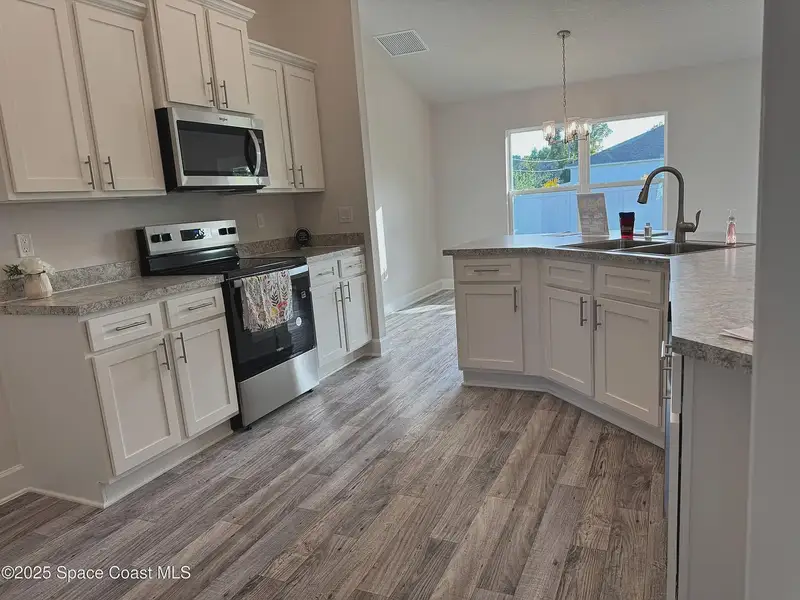 Furnished interior view inside a new home in Palm Bay, Palm Bay (Image 5).