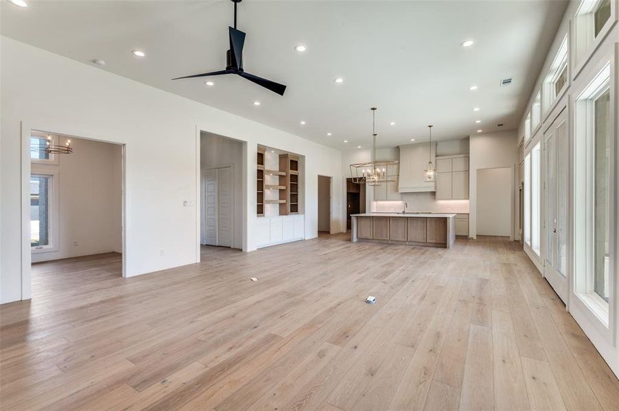 Spacious, unfurnished interior of a new home in , Fort Worth (Image 17). Spacious, unfurnished interior of a new home in , Fort Worth (Image 17).