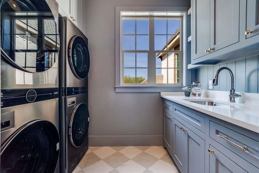 Furnished interior view inside a new home in , Joshua (Image 20).