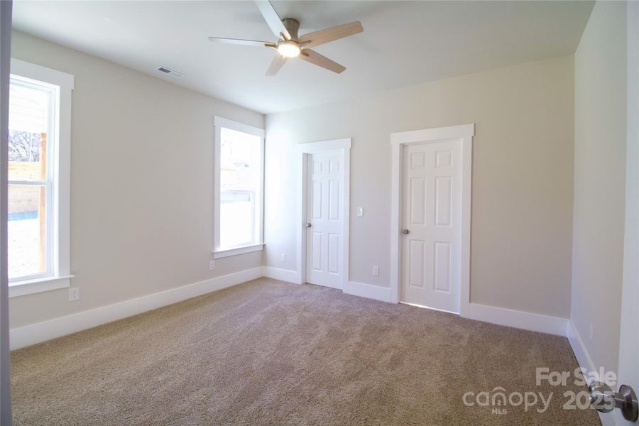 Spacious, unfurnished interior of a new home in , Kannapolis (Image 11).