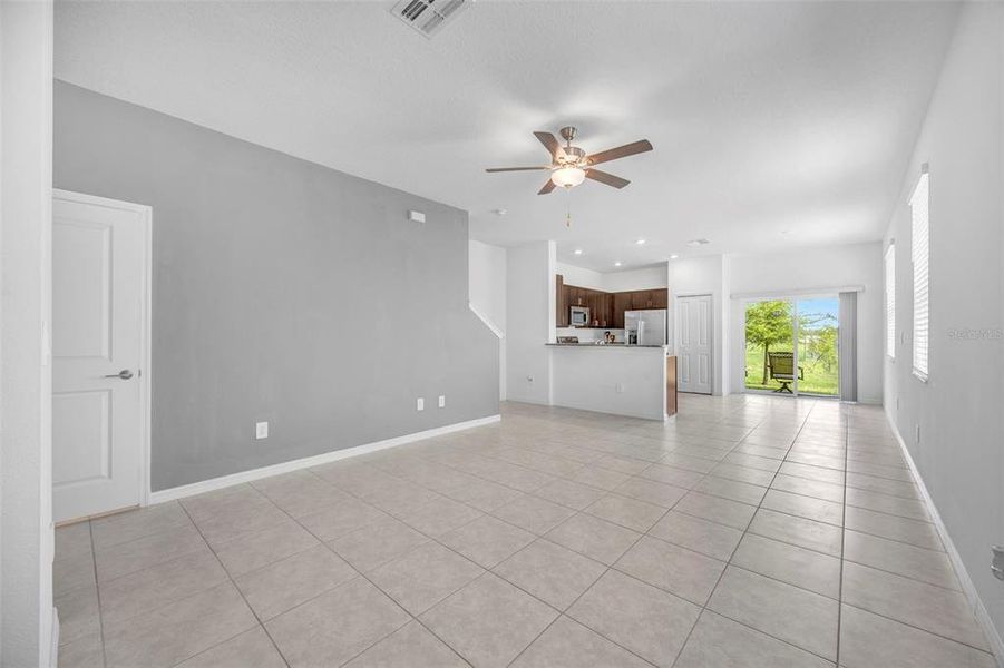 Spacious, unfurnished interior of a new home in Townes at Southshore Pointe, Ruskin (Image 22).