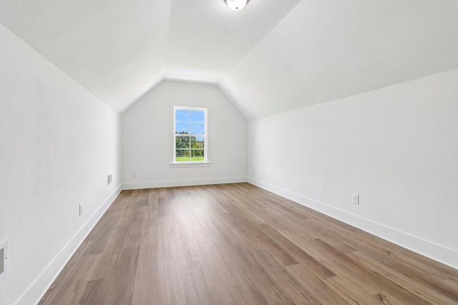 Spacious, unfurnished interior of a new home in Pinegate, Covington (Image 11).