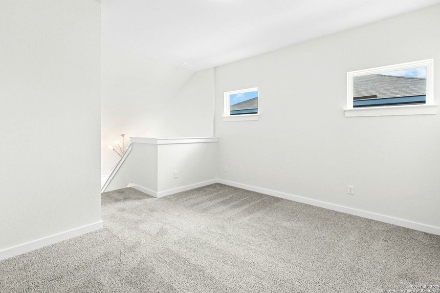 Spacious, unfurnished interior of a new home in Willowbrook, New Braunfels (Image 12).