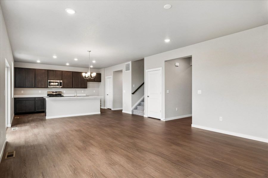 Spacious, unfurnished interior of a new home in Aspen Ranch, Fountain (Image 10).