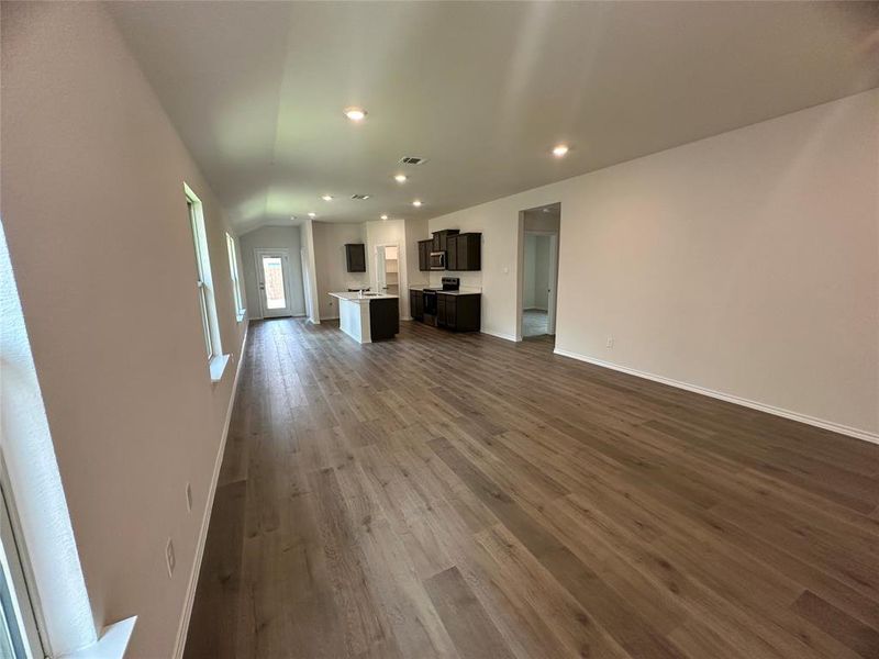 Spacious, unfurnished interior of a new home in Cartwright Ranch, Crandall (Image 13). Spacious, unfurnished interior of a new home in Cartwright Ranch, Crandall (Image 13).