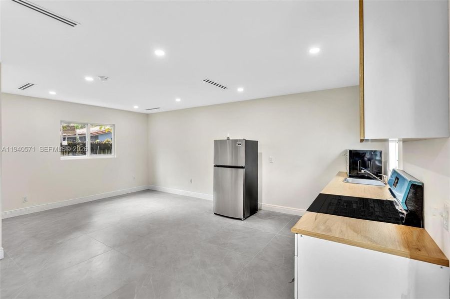 Image 56 of a home in .