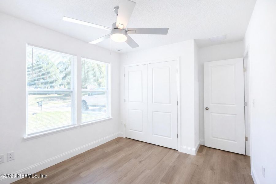 Spacious, unfurnished interior of a new home in , Jacksonville (Image 16).