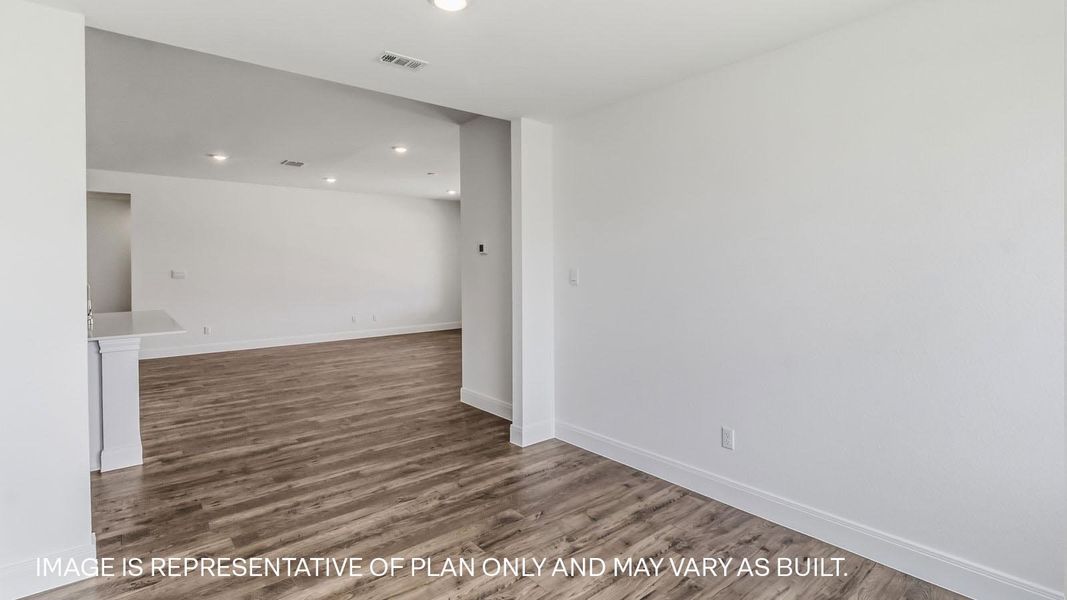 Spacious, unfurnished interior of a new home in Riverview, Georgetown (Image 14).