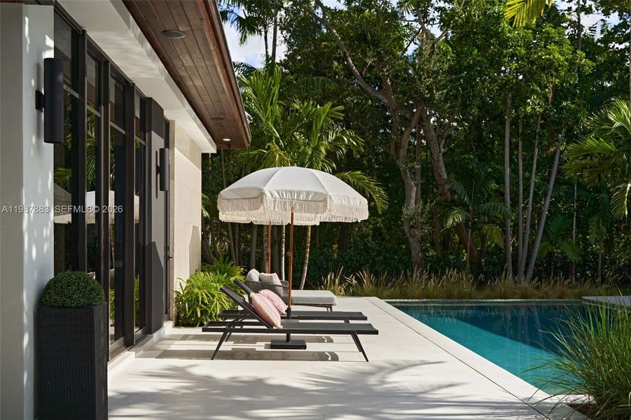 Community amenities in , Pinecrest (Image 45).