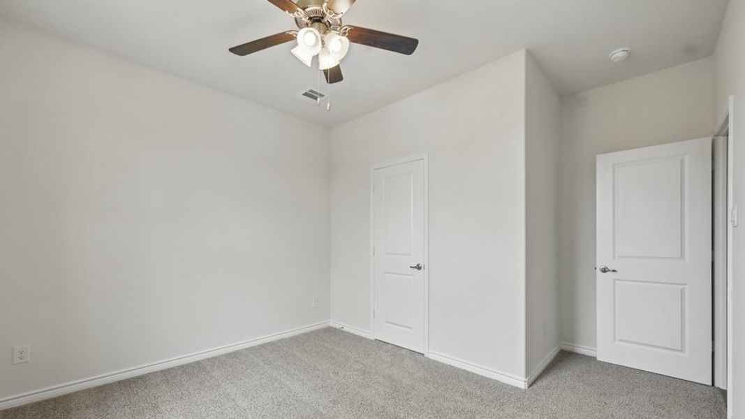 Spacious, unfurnished interior of a new home in Lakewood Trails, Forney (Image 14).