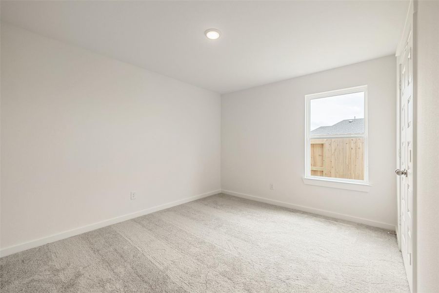 Spacious, unfurnished interior of a new home in River Ranch, Dayton (Image 25).