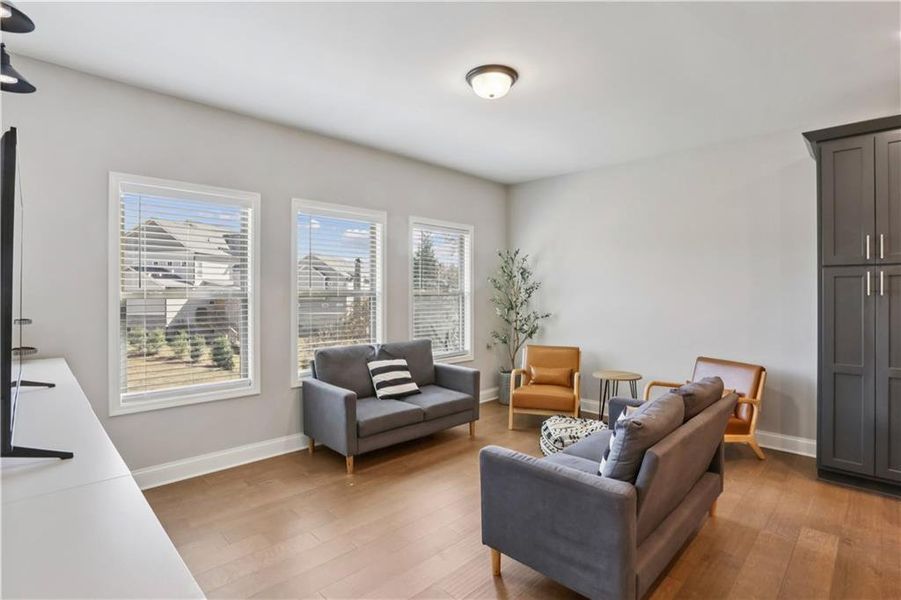 Furnished interior view inside a new home in , Jefferson (Image 8).