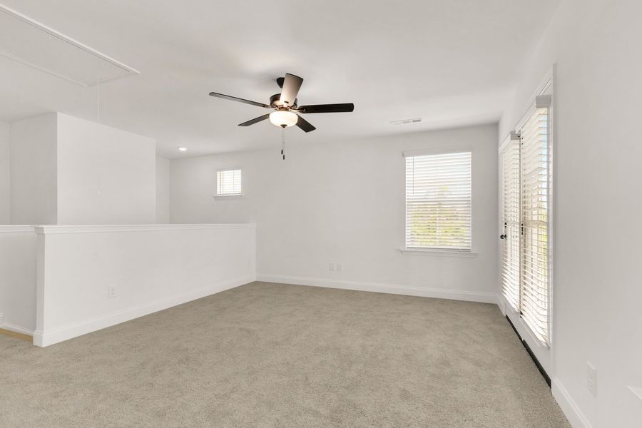 Representative unfurnished interior of a home built from the Titusville II by Regent Homes in Marlon's Creek, Spring Hill (Image 33).