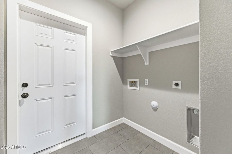 48-web-or-mls-78 N Pettoshas Dr-50