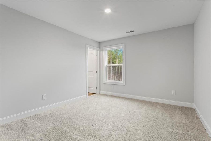 Spacious, unfurnished interior of a new home in , Dallas (Image 22).