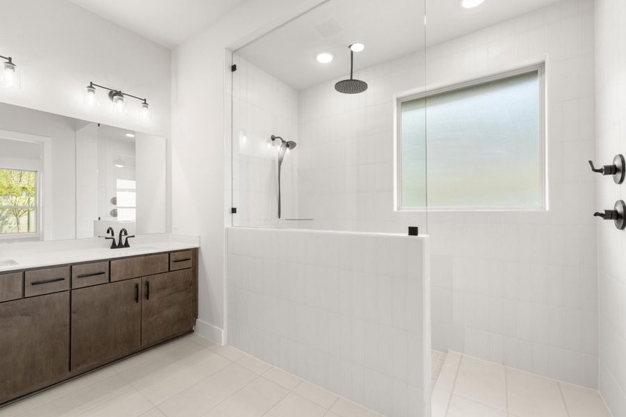 Furnished interior view inside a new home in Inspiration Collection 60 at Painted Tree, McKinney (Image 7). Furnished interior view inside a new home in Inspiration Collection 60 at Painted Tree, McKinney (Image 7).