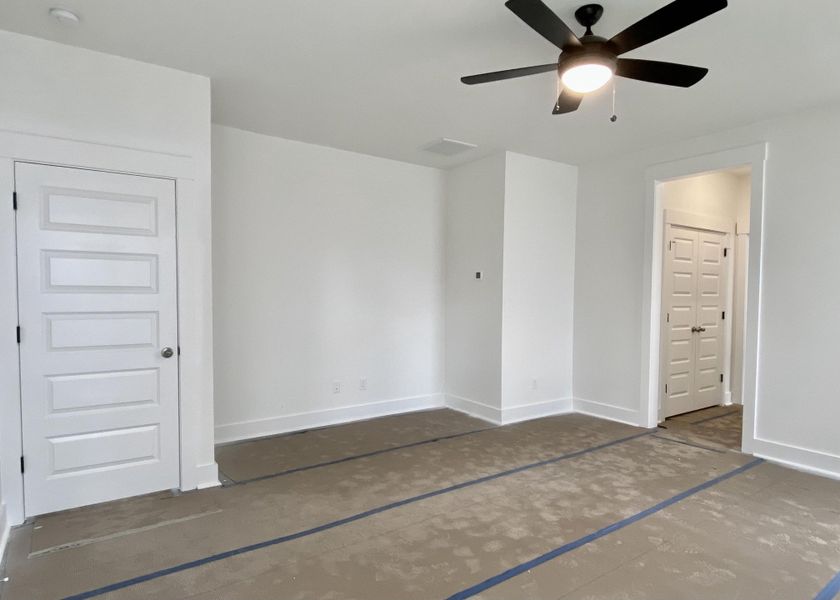 Spacious, unfurnished interior of a new home in , North Charleston (Image 37).
