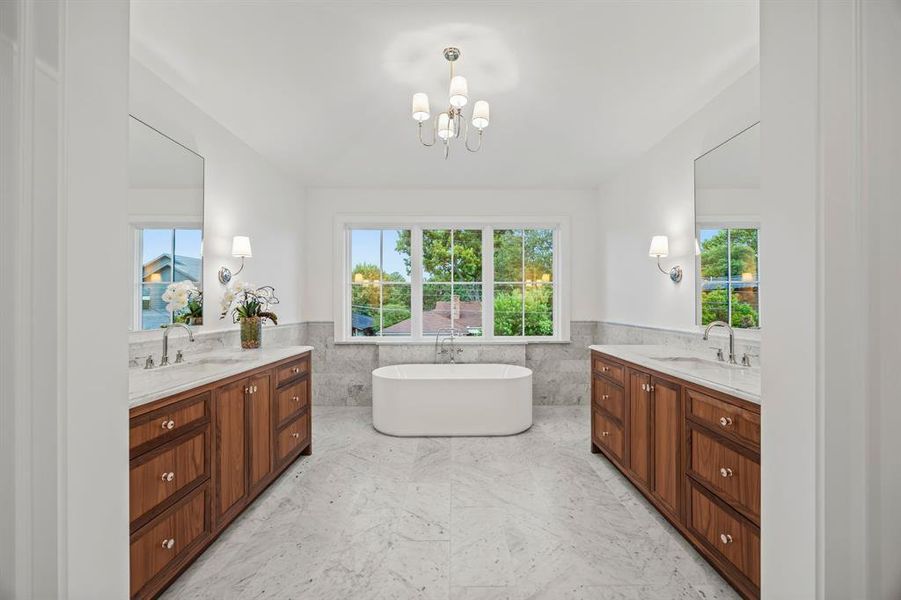 Furnished interior view inside a new home in , Dallas (Image 27). Furnished interior view inside a new home in , Dallas (Image 27).