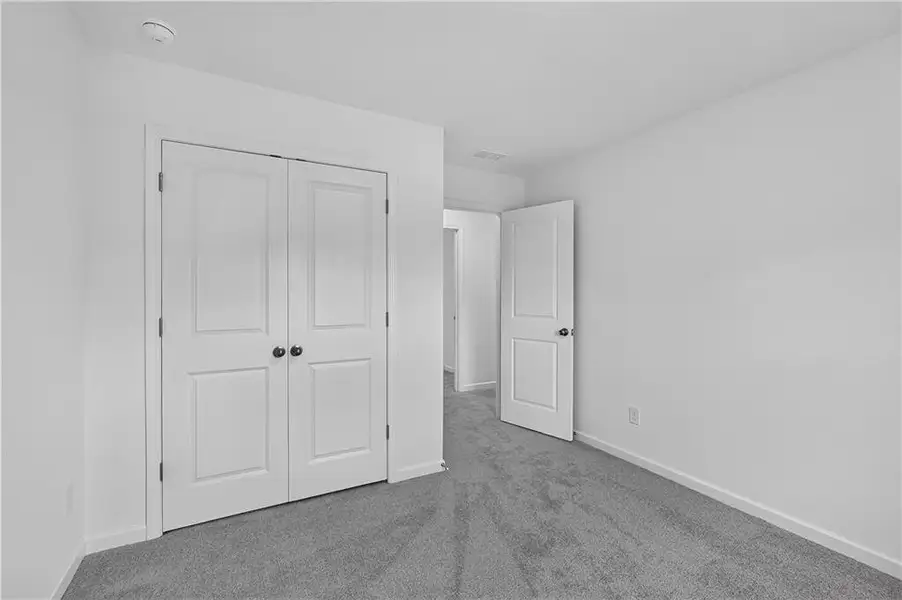 Spacious, unfurnished interior of a new home in Prentis Branch, Rome (Image 11).