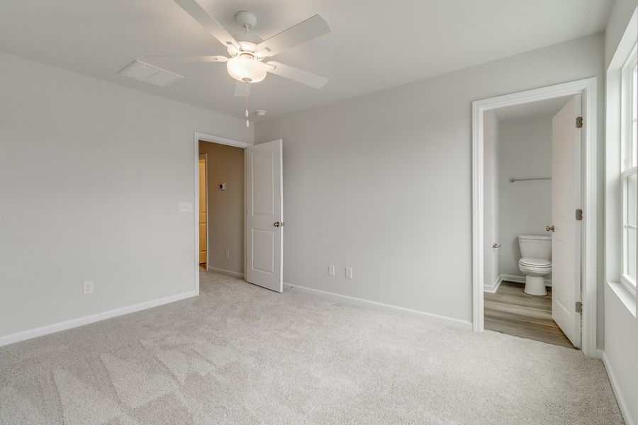 Spacious, unfurnished interior of a new home in Haynes Park, Columbia (Image 20).