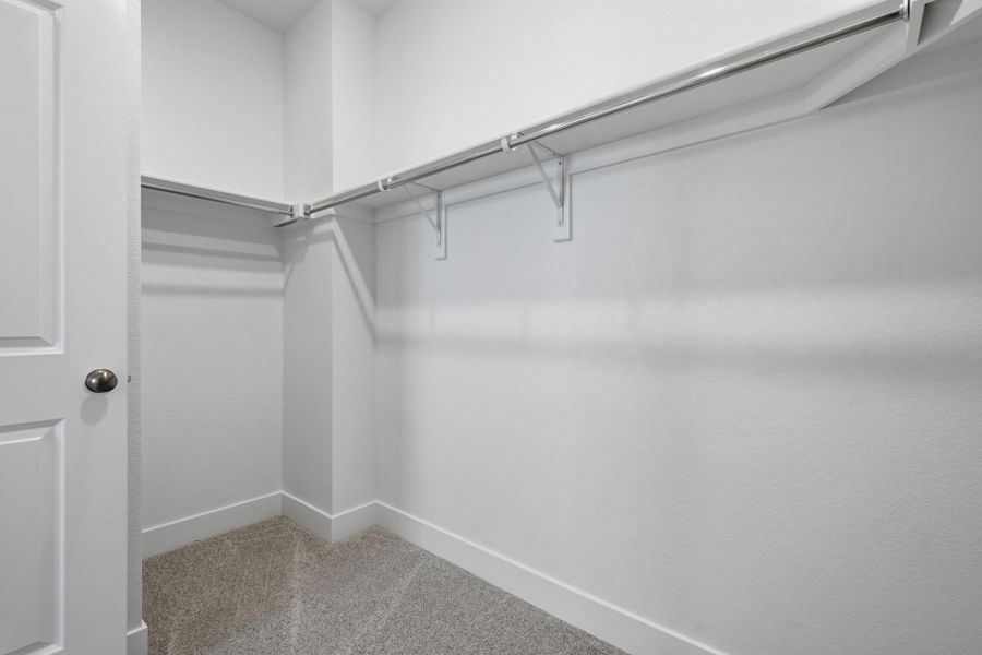 Spacious, unfurnished interior of a new home in Trailstone, Arvada (Image 17).
